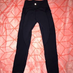 Lululemon ATRP CROP hero blue size 4